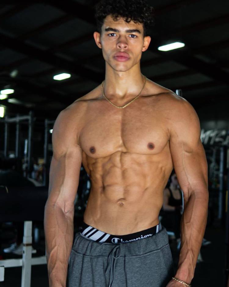 Devin Truss | Age, Height, Workout Routine, and More!